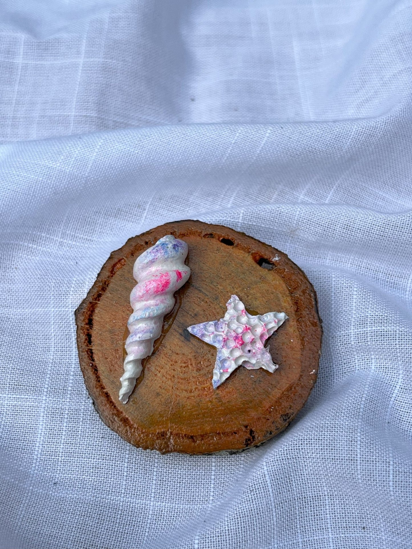Beach Magnet (Small) Shell and Starfish Wood and Clay Magnet - Rainbow In The Pines